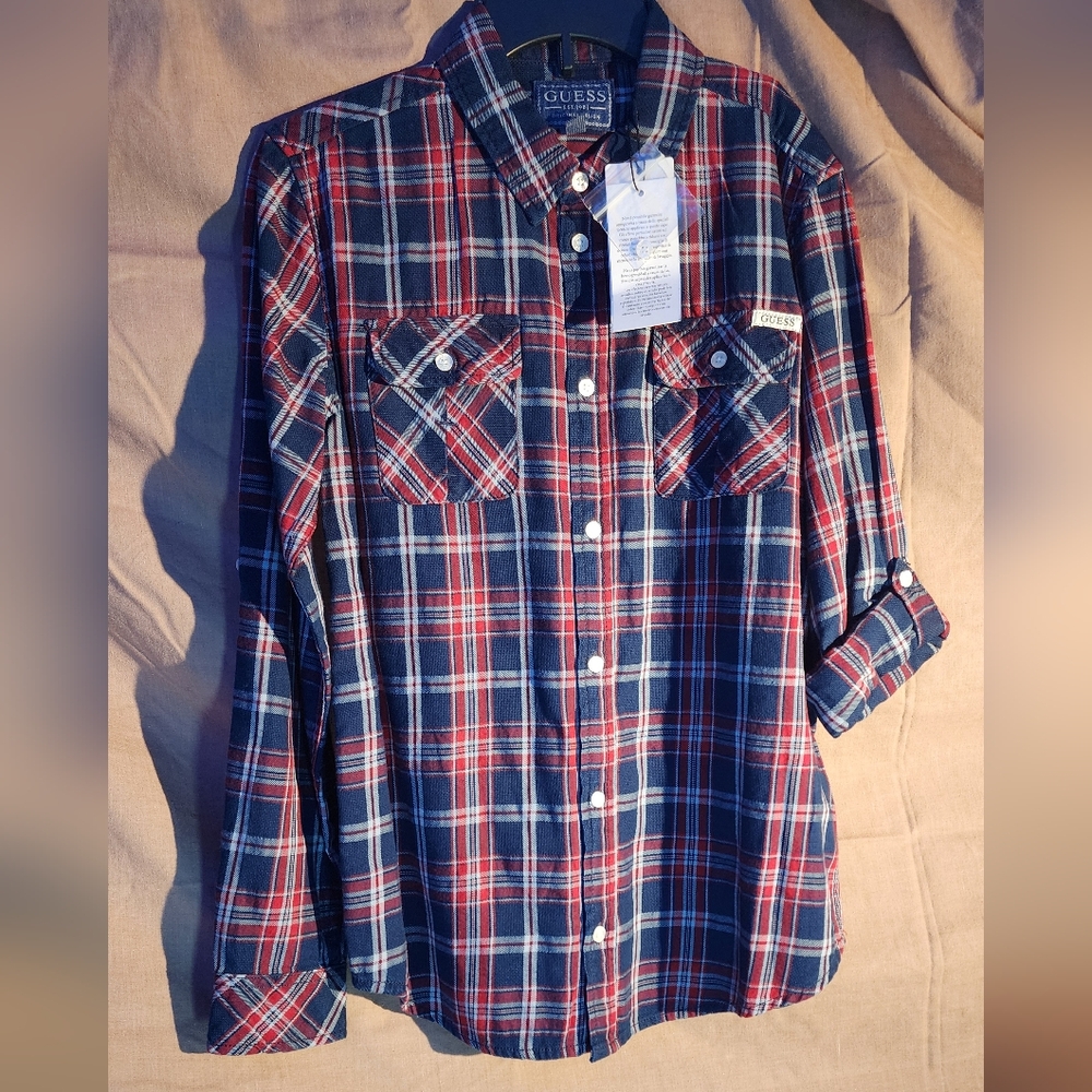 Guess Adjustable Long-Sleeved plaid shirt